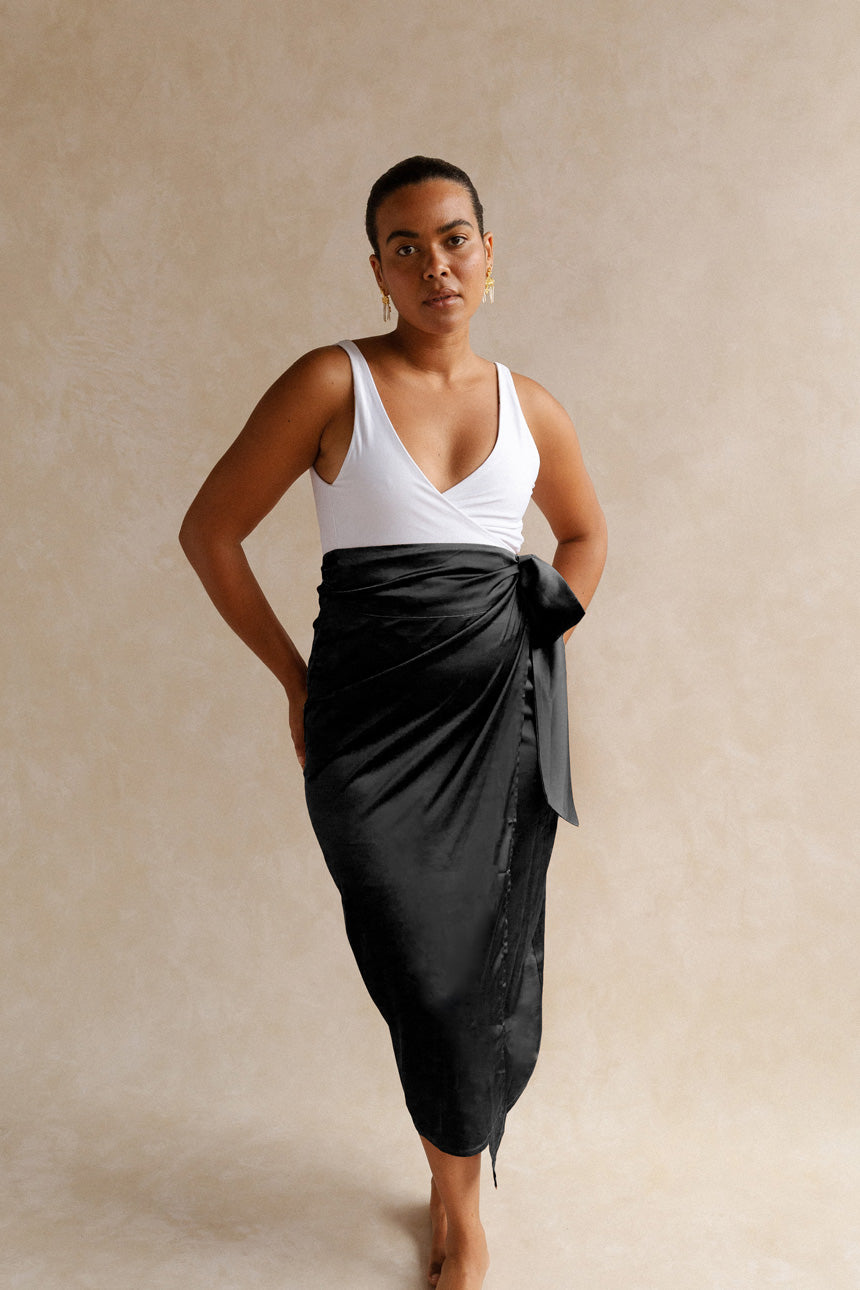 Beach wrap shop skirt black